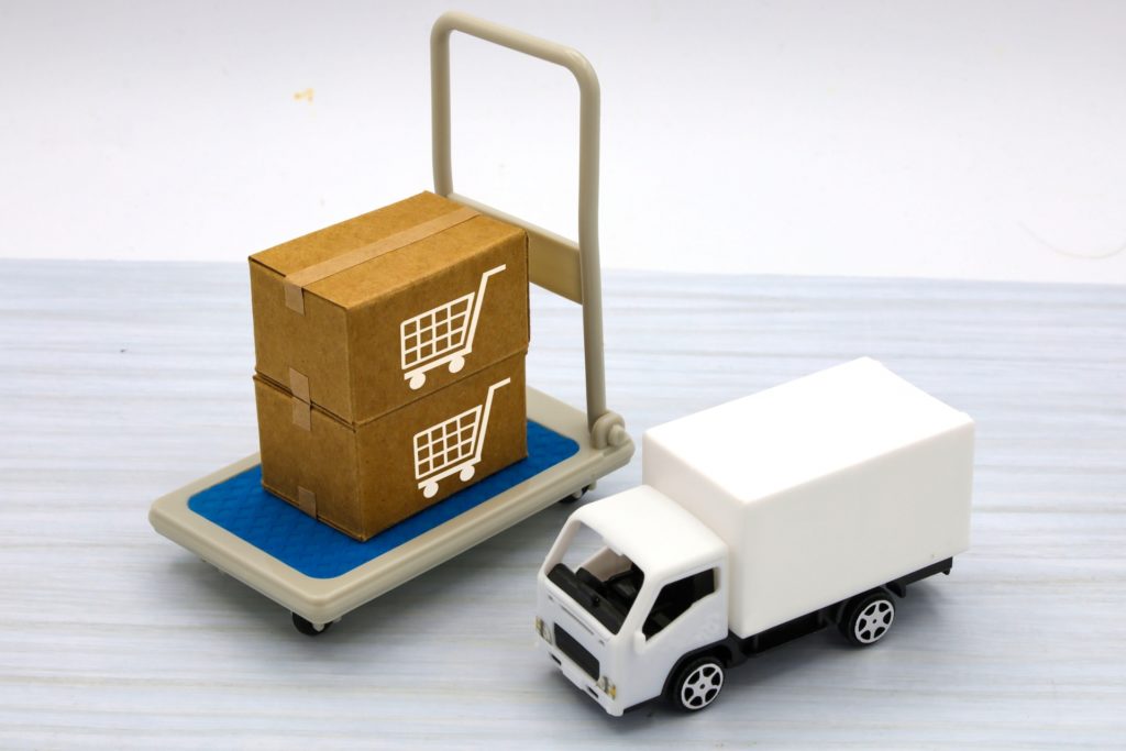 自己発送にかかる送料の考え方