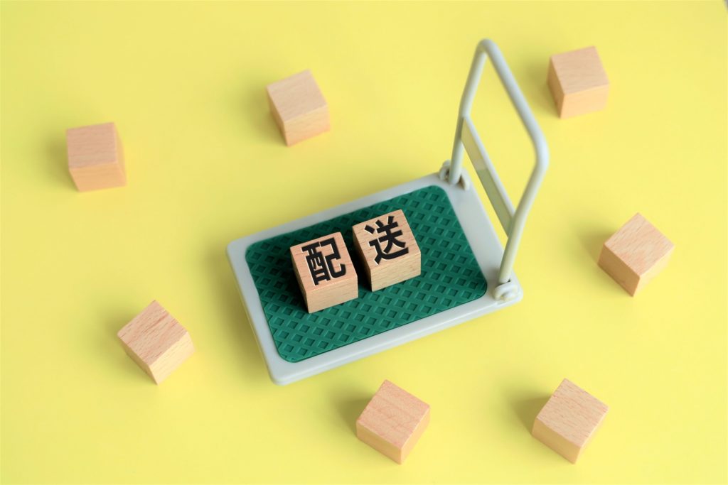 Amazonで正規品が安く買える理由とその背景とは？